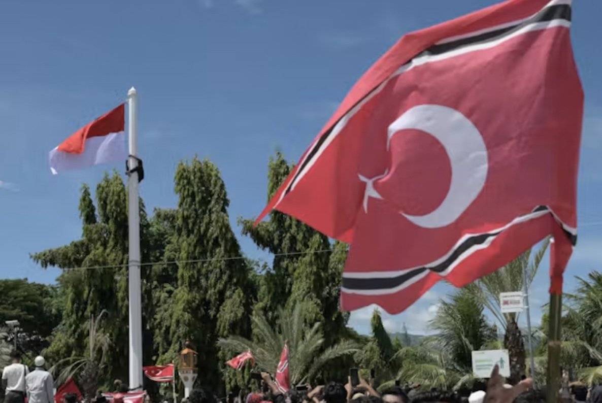 Aceh's flood grievances revive separatist symbols and calls for independence