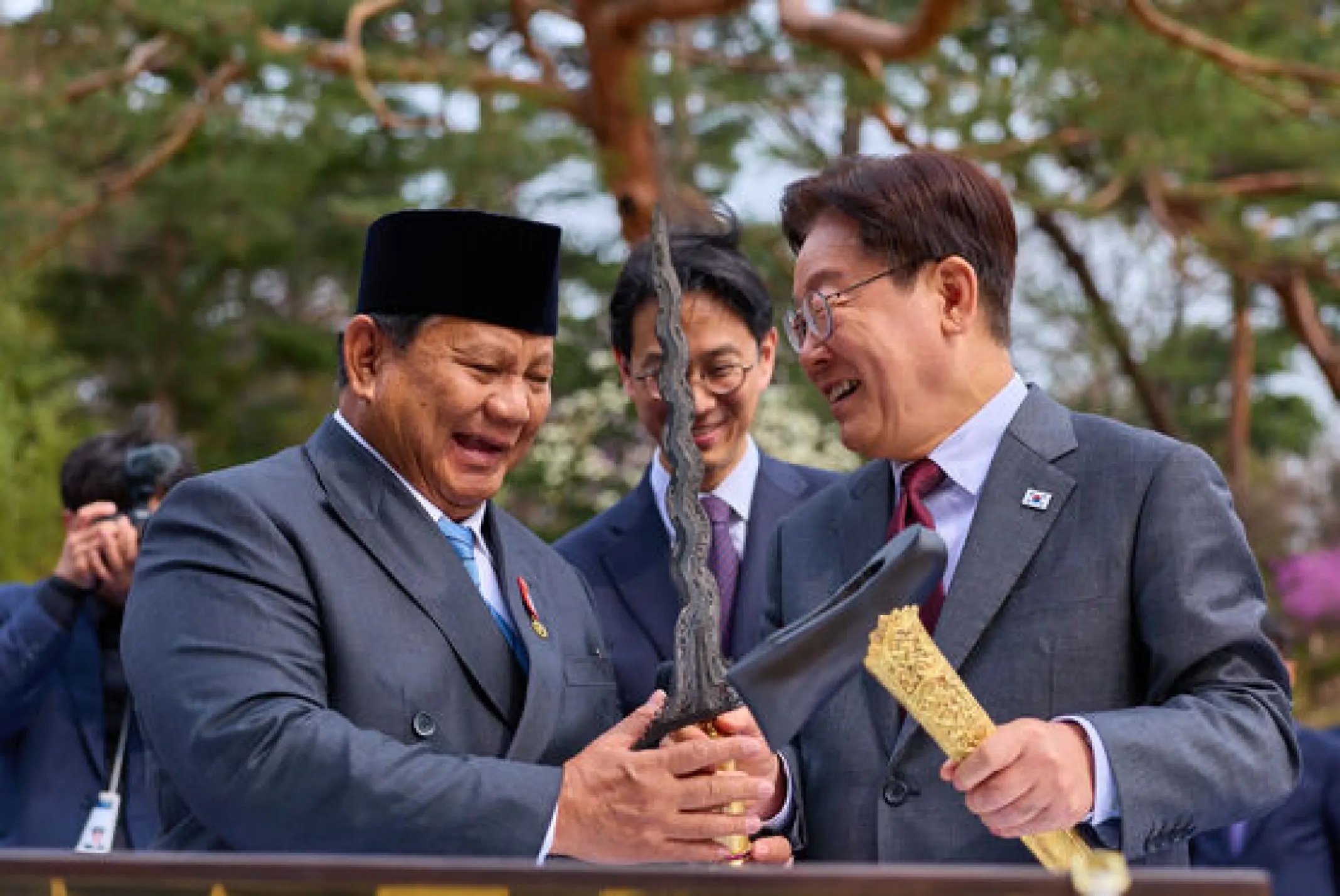 Indonesia and South Korea deepen ties amid shifting US policy