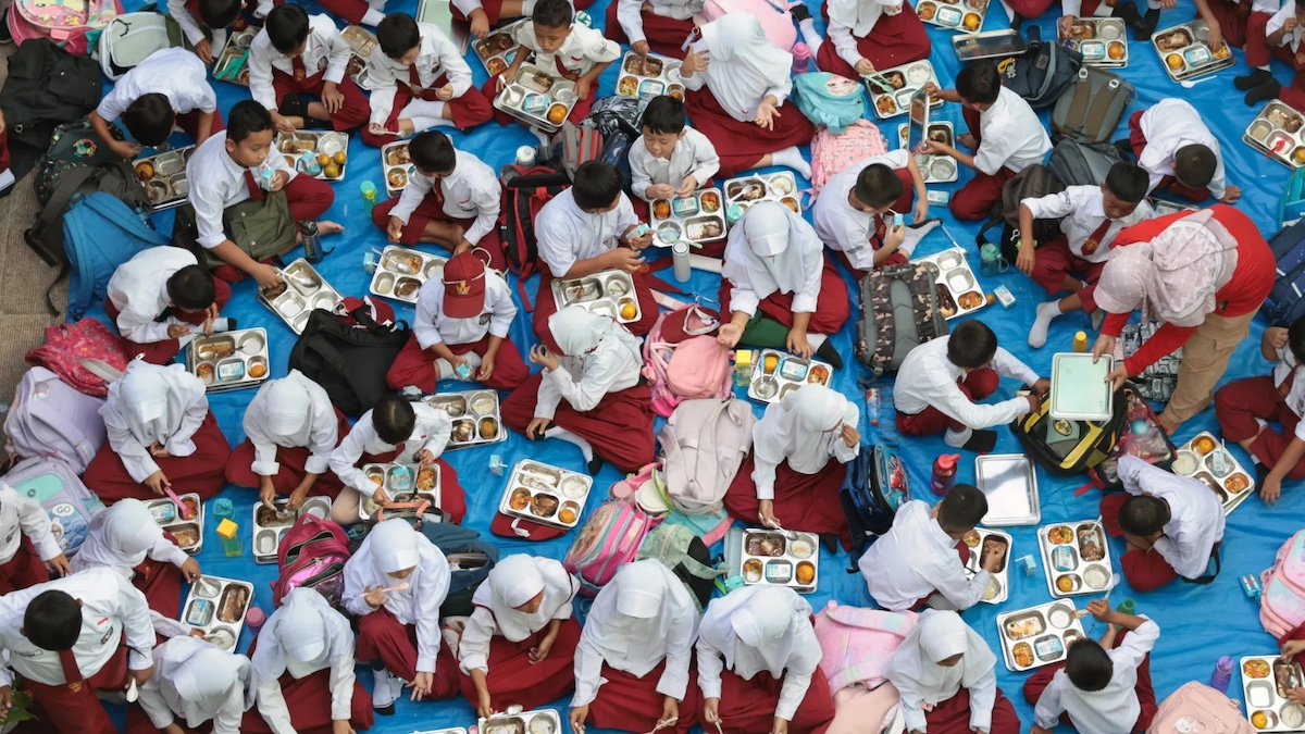 Indonesia's Free Meals Program: From Nutrition to Patronage Feeding Frenzy