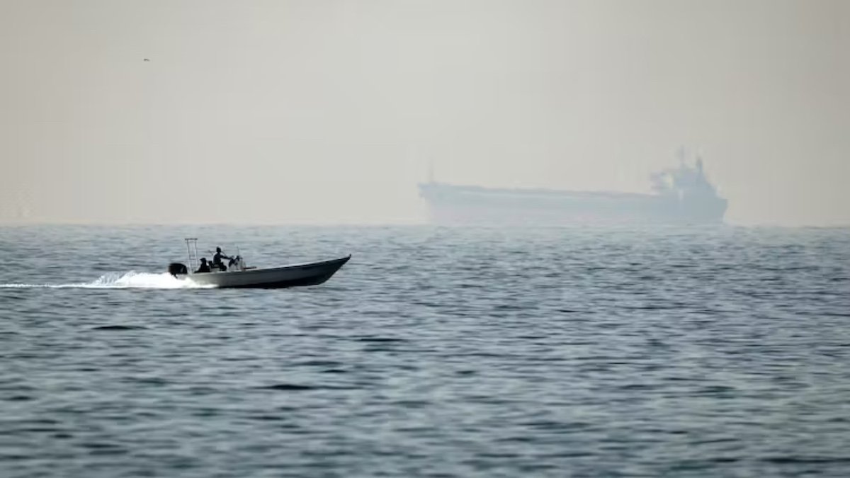 Iran Uses Petroyuan Tariffs in Strait of Hormuz to Reshape Global Energy Trade