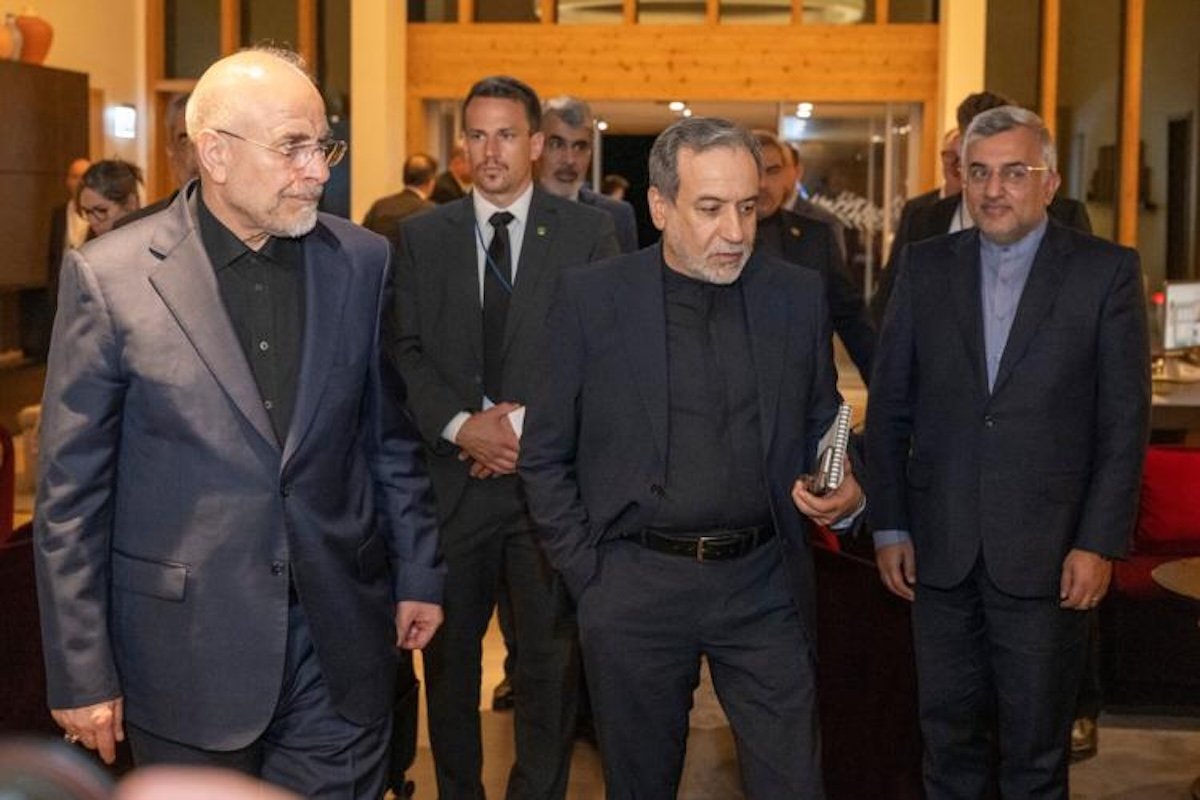 Iranian Foreign Minister Claims 'Major Progress' in Swiss Peace Talks Amid US-Israeli Tensions