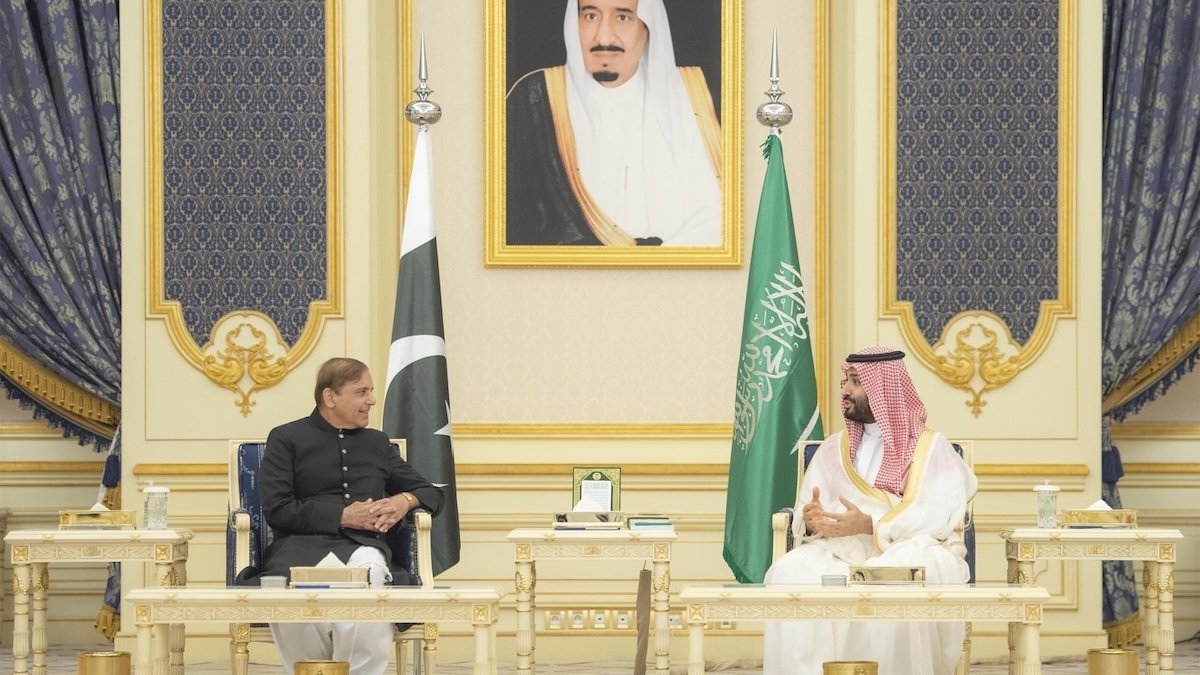 Pakistan's Saudi Deployment Signals Gulf Security Shift