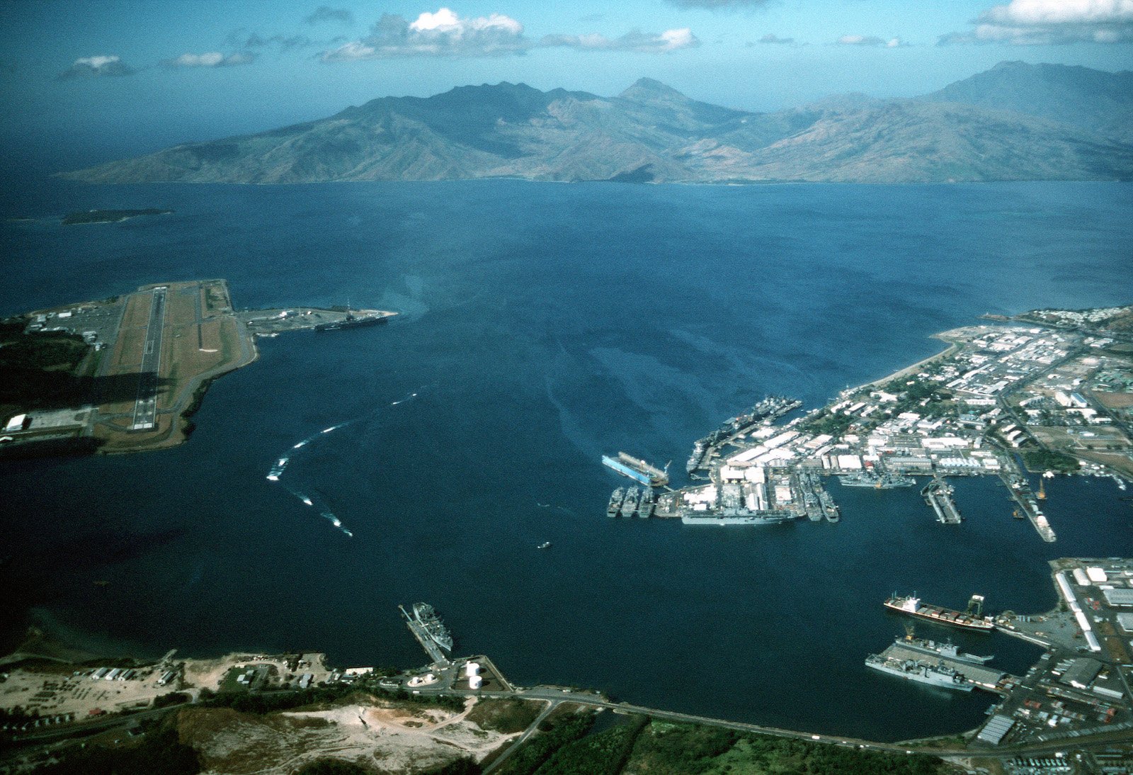 Philippines bets on Luzon corridor to fix its job-poor growth