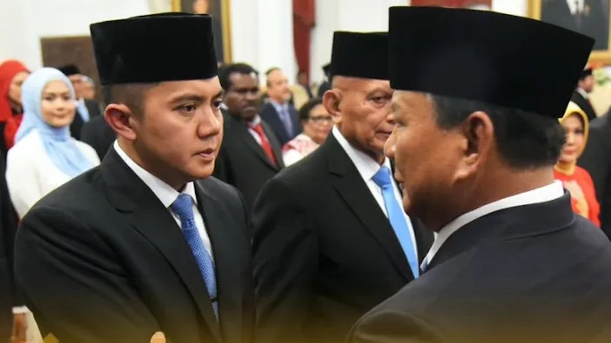 Prabowo's Bond with Aide Sparks Elite Unease in Indonesia