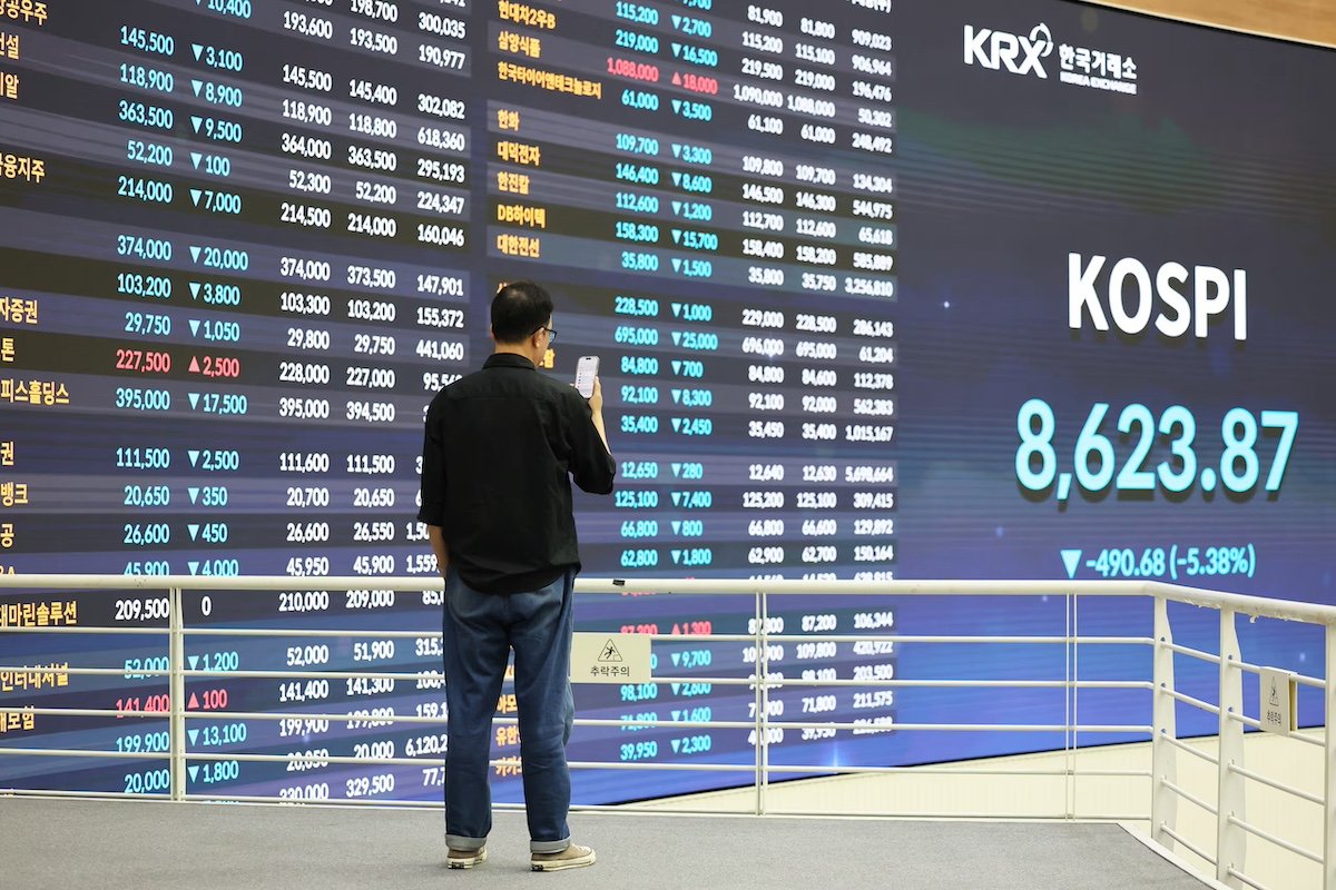 South Korea's AI-Driven Market Turmoil Sends Shockwaves Across Asia