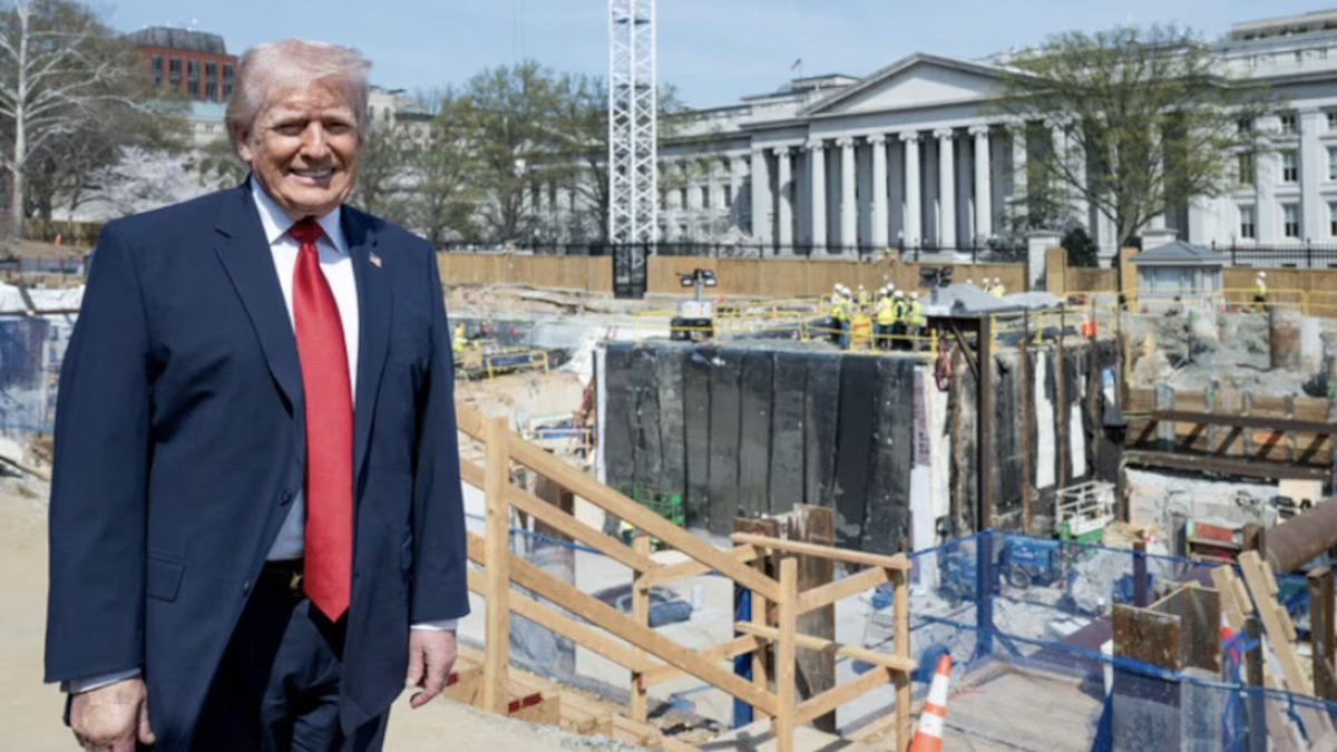 Trump Boasts of Drone-Capable Ballroom as Approval Sinks and Iran Tensions Simmer