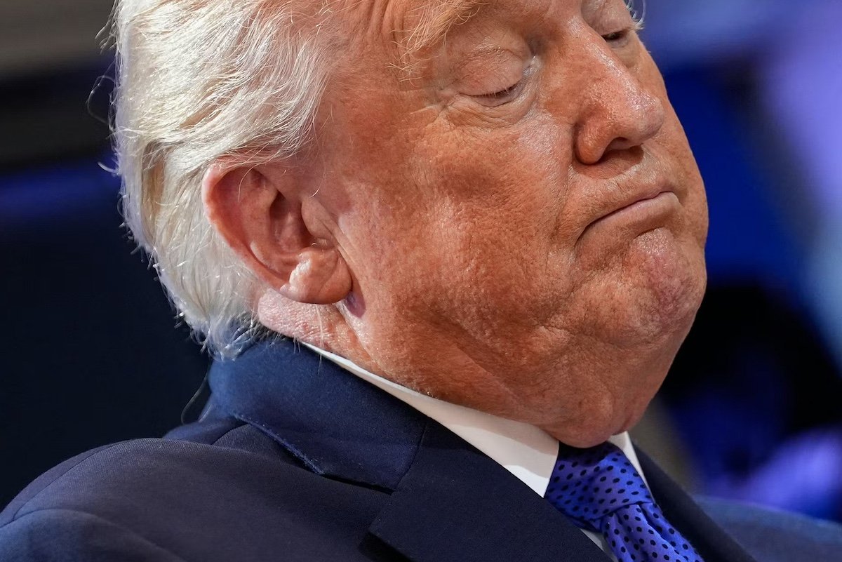 Trump Enacts 15% Global Tariff After Supreme Court Rejects Emergency Powers