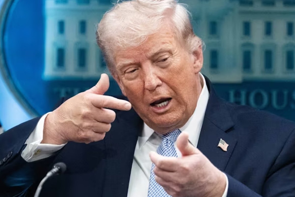 Trump's Hormuz Blockade Raises Global Tensions, Drawing Parallels to Pre-WWI Alliances