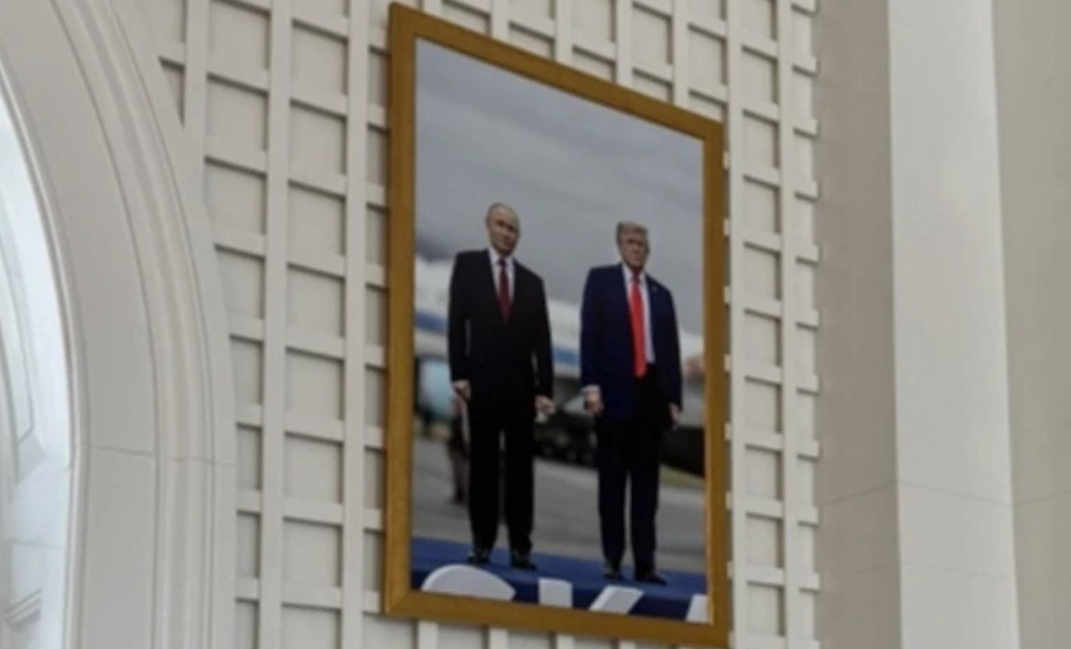 Trump's open embrace of Putin ends pretense on Ukraine
