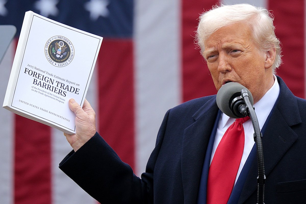 Trump's Tariff Strategy Persists Despite Supreme Court Ruling, With Asian Trade Implications