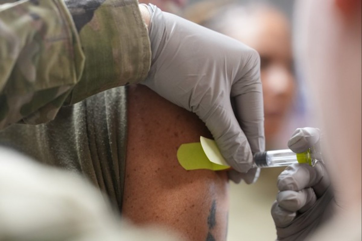 US and China Diverge on Military Vaccination: Two Armies, Two Theories of the Body