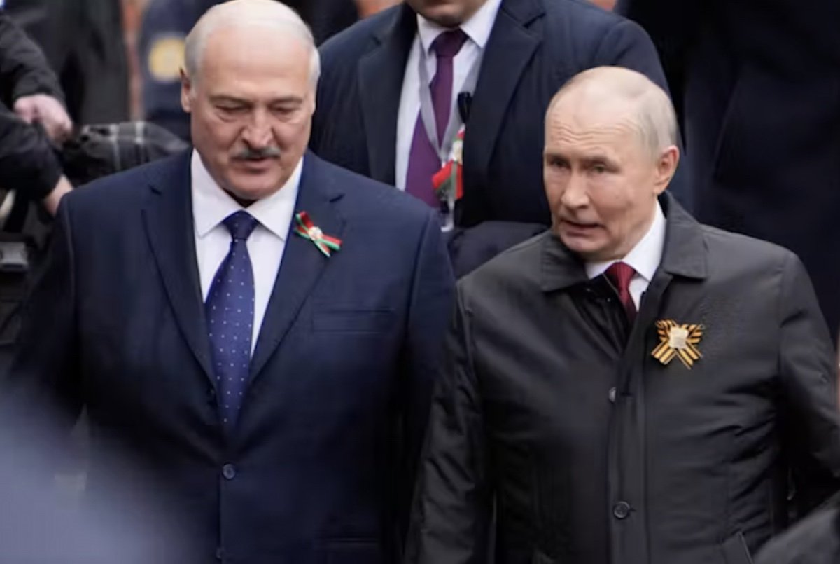 US-Europe Rift Over Belarus Policy Hands Putin a Strategic Opening