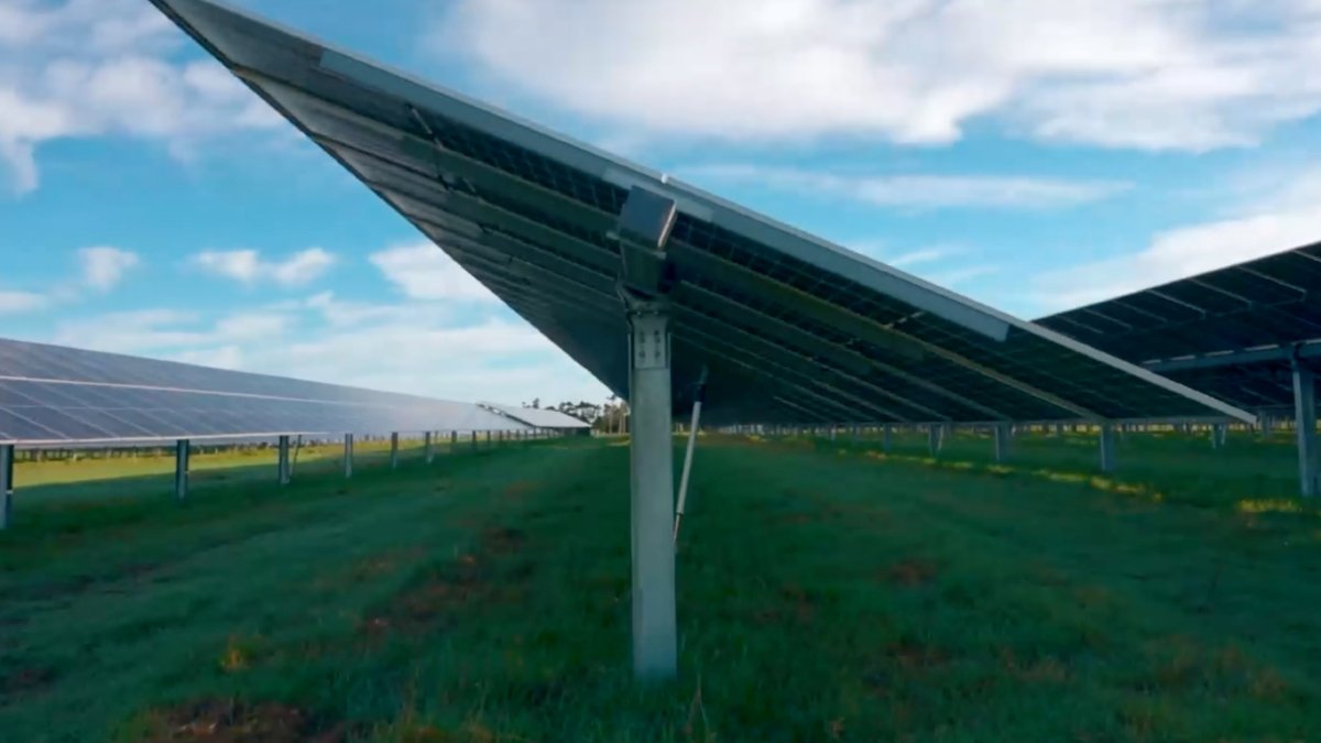 US Polysilicon Tariffs Push Solar Makers Toward Domestic Supply Chains