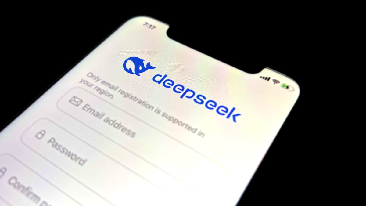Washington Targets Chinese AI Distillation as DeepSeek V4 Launches