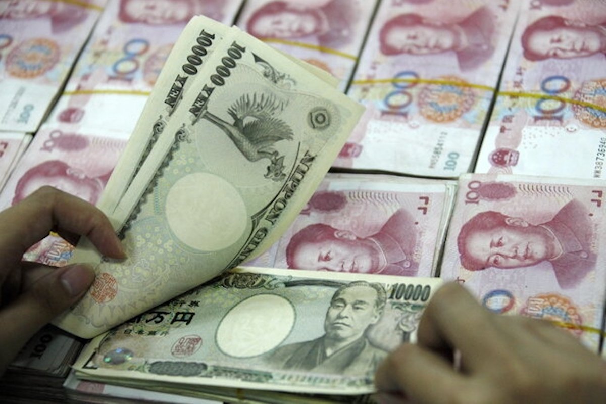 Yuan Emerges as Asia's Anchor as Yen Weakens, Shifting Regional Dynamics